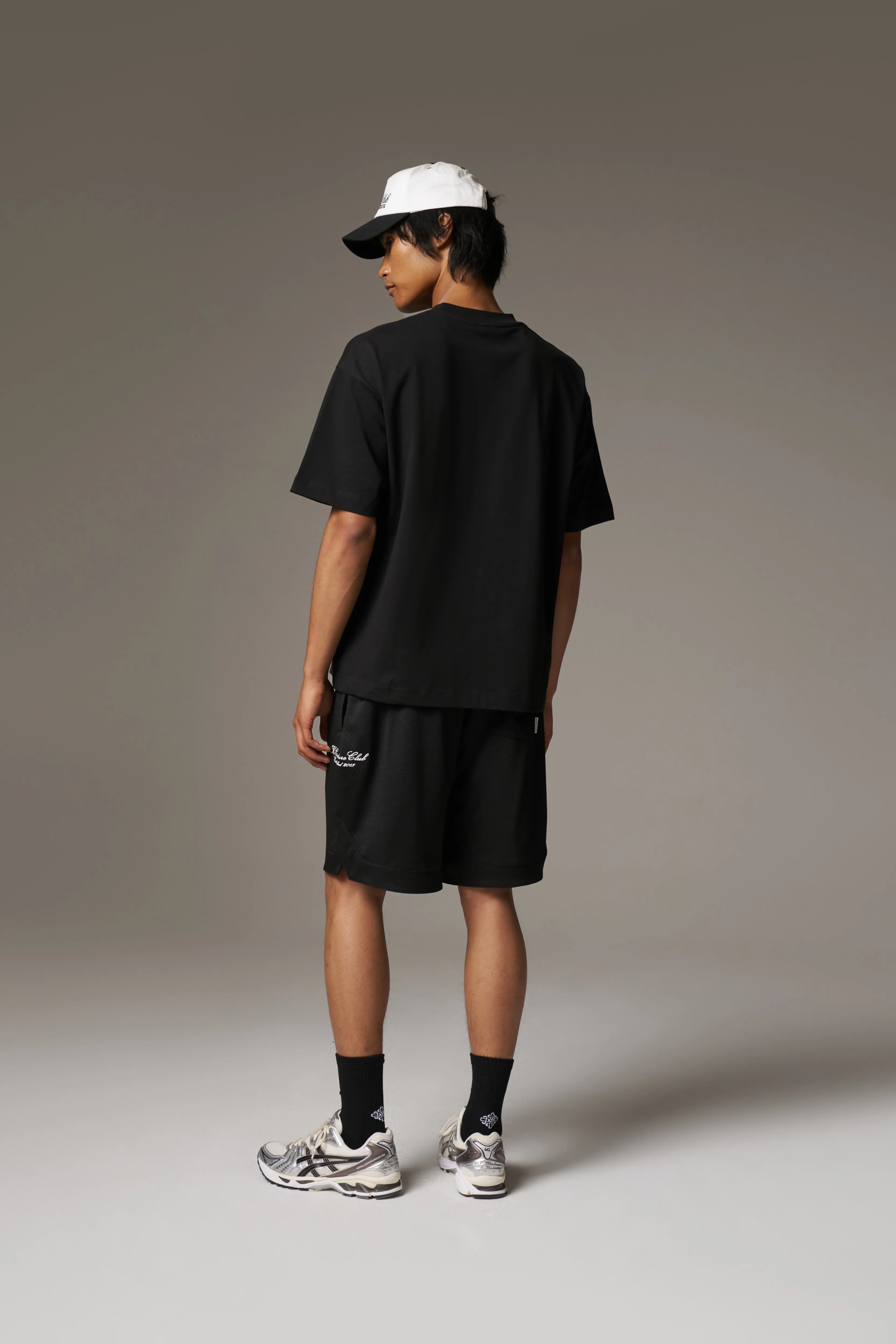 APPLIQUE EMBLEM T-SHIRT - BLACK