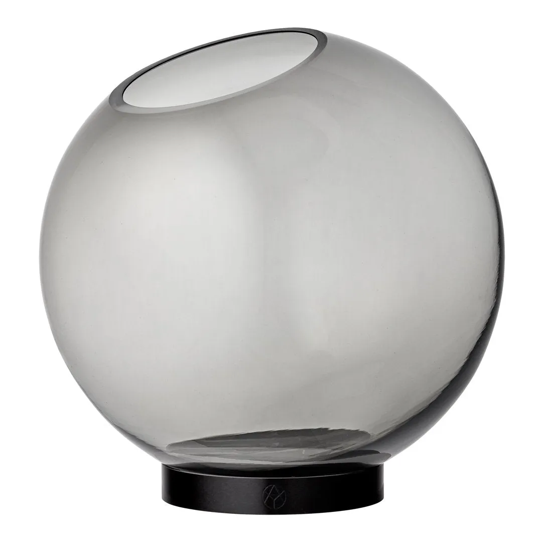 Globe Vase w/ Stand (Order Quantity: 4)