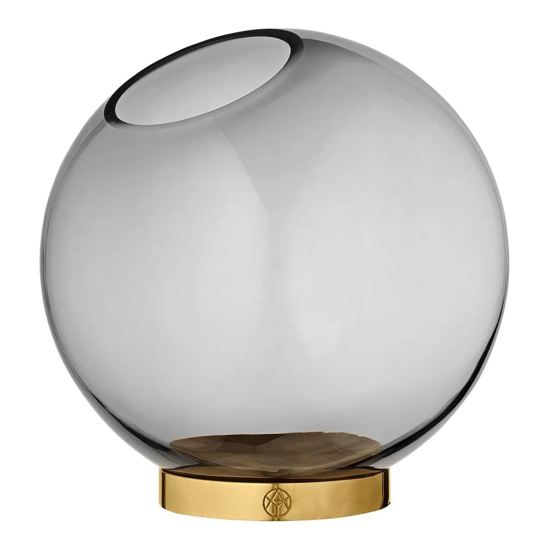Globe Vase w/ Stand (Order Quantity: 4)