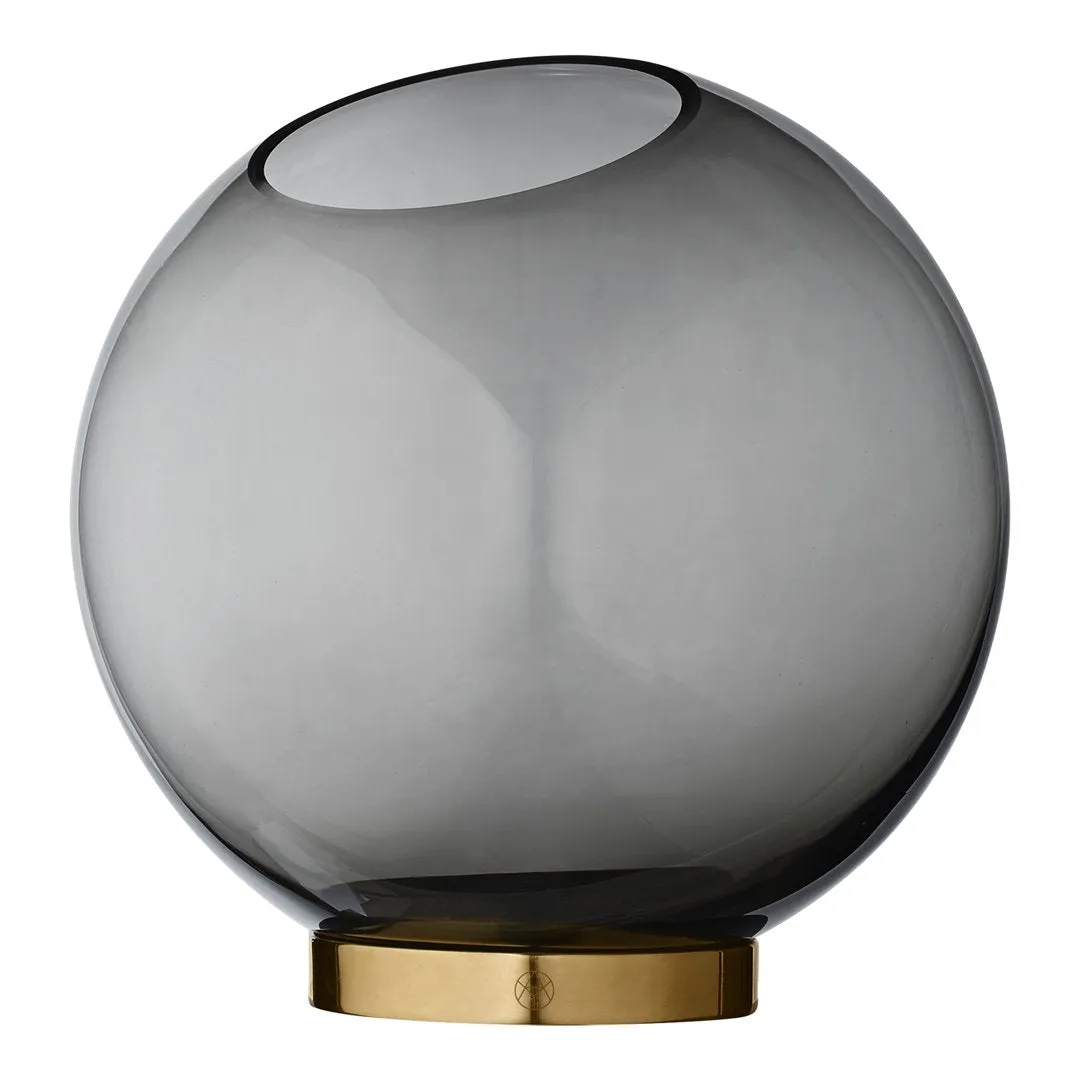 Globe Vase w/ Stand (Order Quantity: 4)