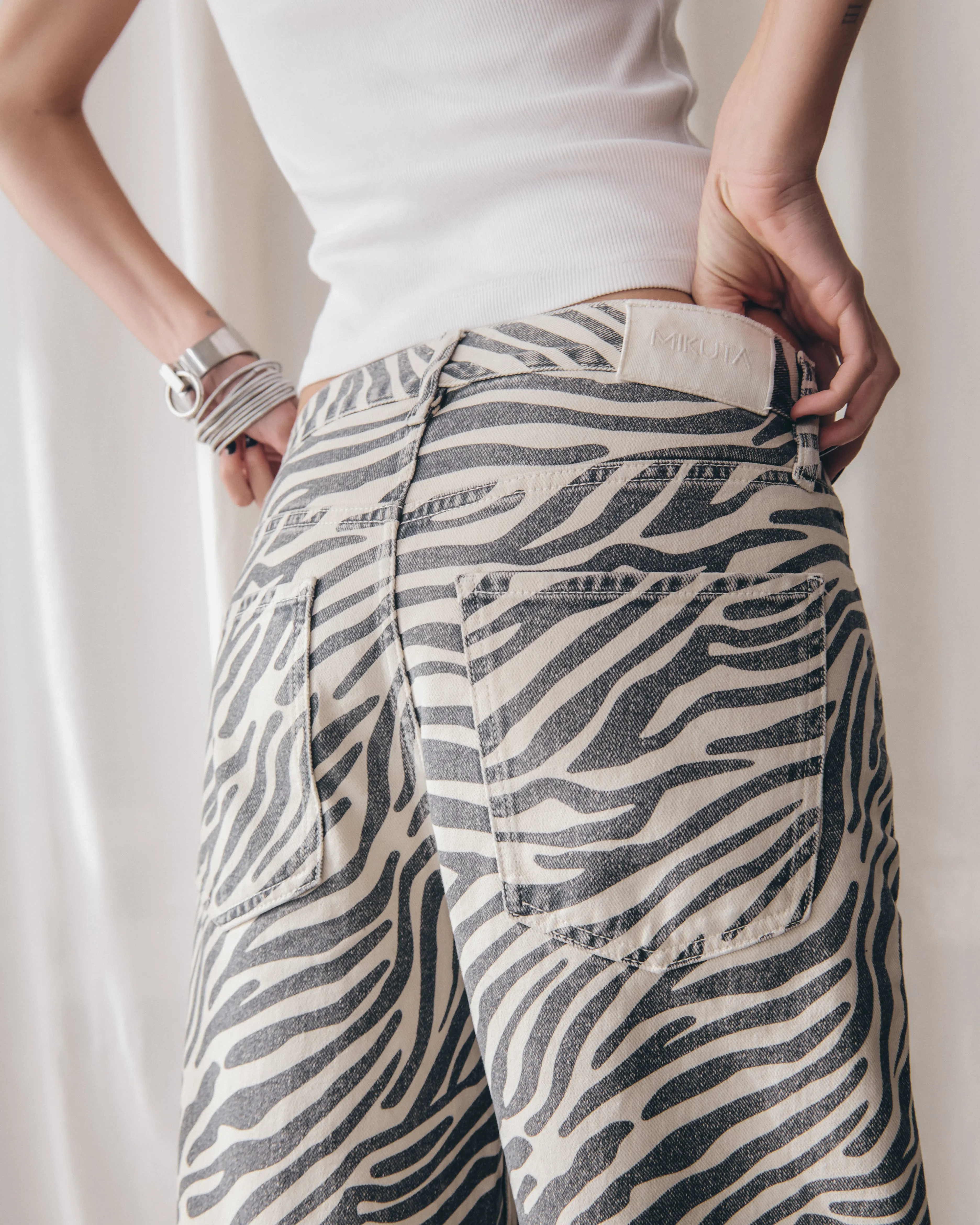 The Zebra Baggy Jeans