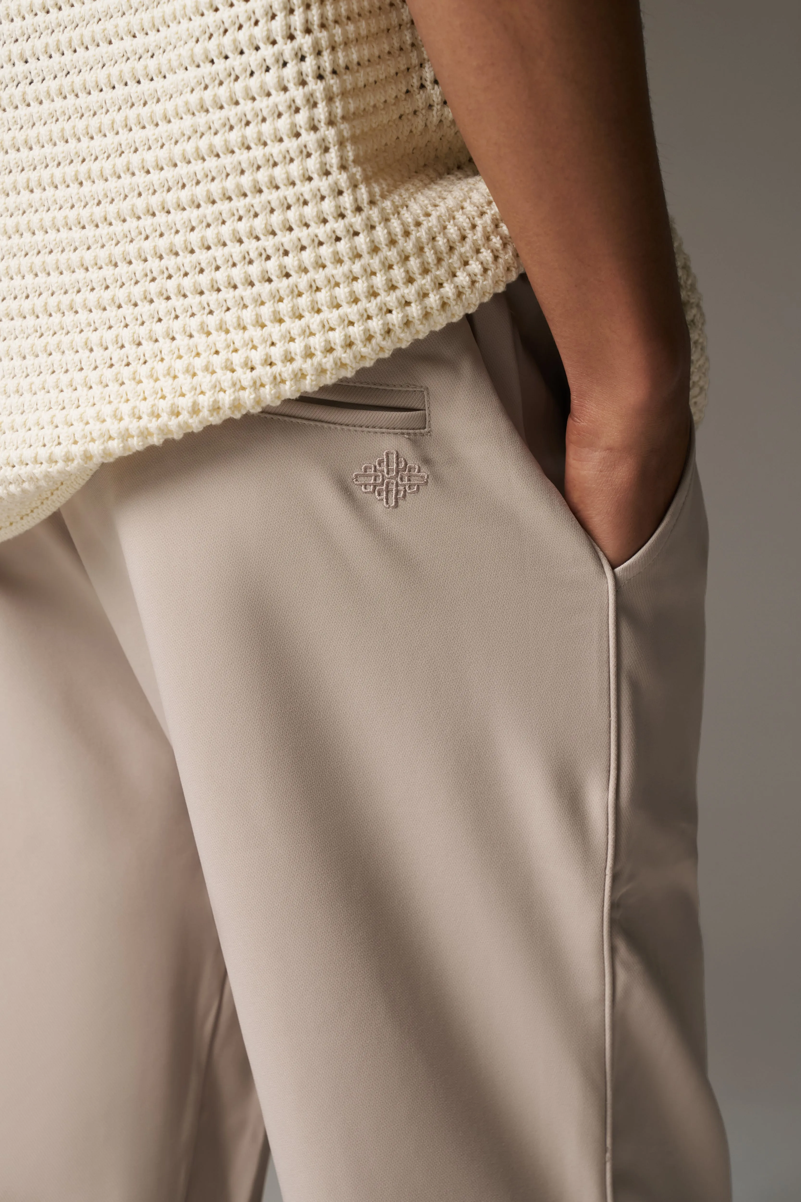 ULTIMATE SPLIT HEM SMART PANT - BEIGE